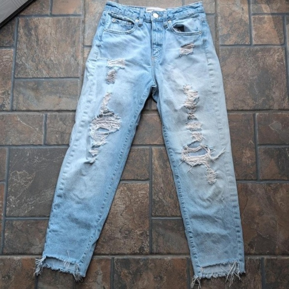 Garage Light Wash Distressed Mom Jeans High Rise Ripped Frayed Hem Size 03